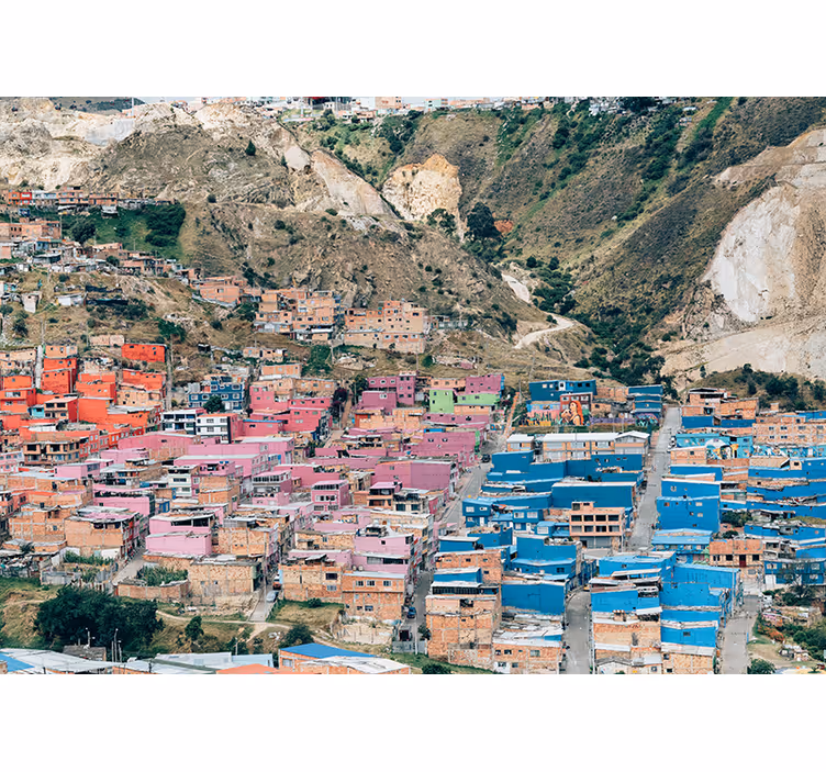 Soveværelse rullegardiner farverige huse i bogotá - TenStickers