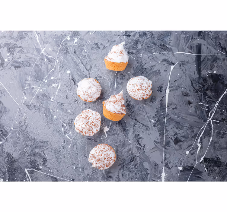 Grå rullegardin med cremede cupcakes motiv - TenStickers