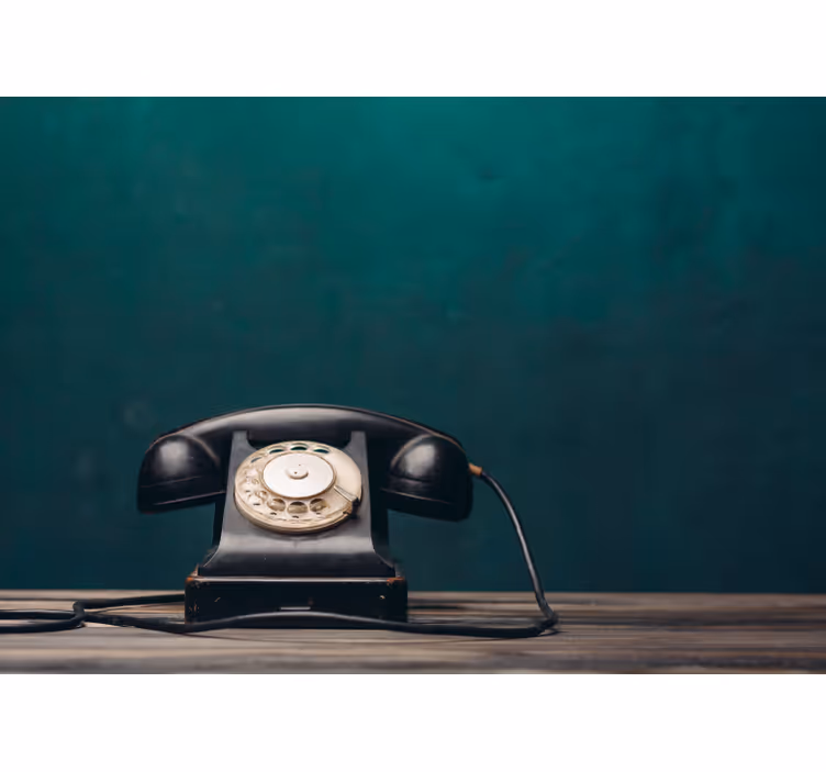 Vintage fototapet klassisk sort telefon - TenStickers