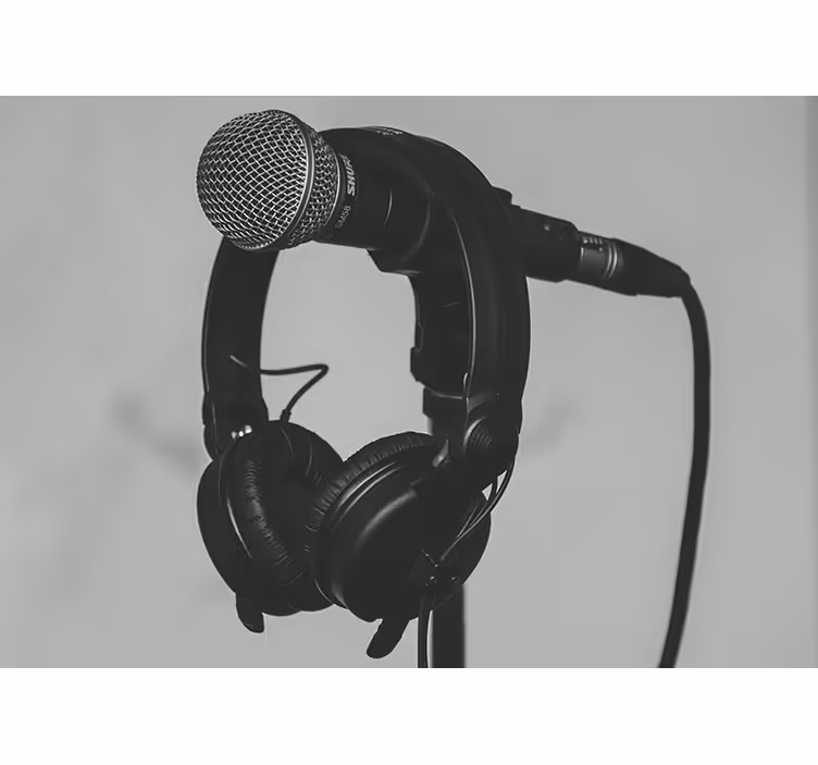 Fototapet musik mikrofon og hovedtelefoner - TenStickers