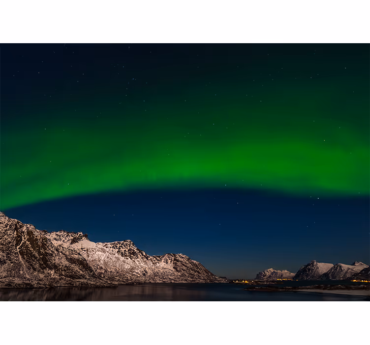 Natur fototapet nordlys over bjerge - TenStickers