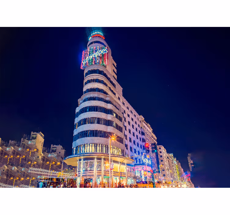 Madrid fototapet nattens skyline i madrid - TenStickers