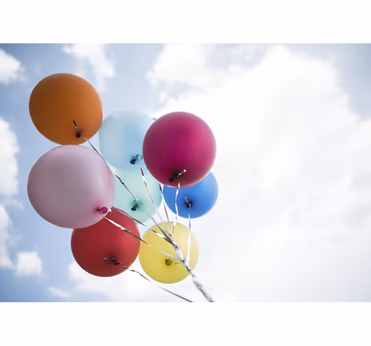 Farverige balloner med himmel børnebilleder - TenStickers