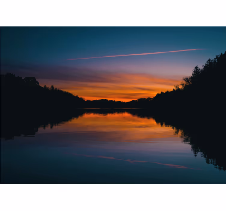 Landskab fototapet stille sø solnedgang - TenStickers