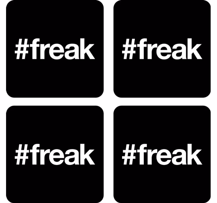 Skør coaster med sort baggrund og hashtag - TenStickers