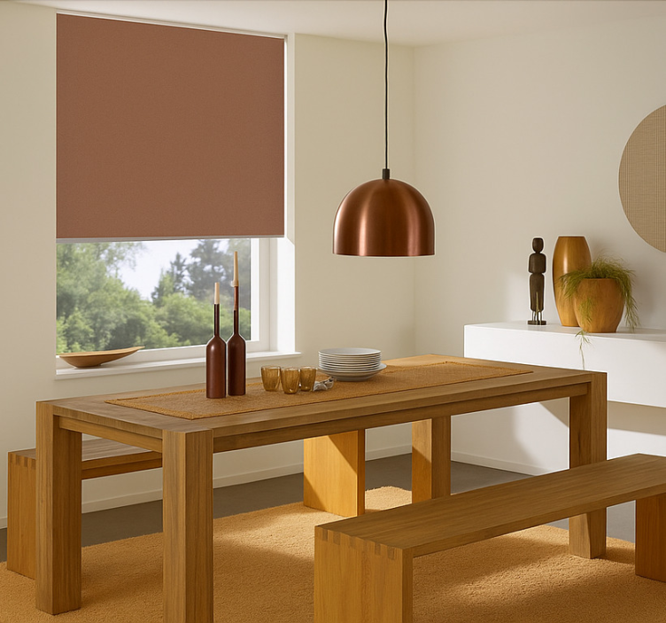 Kølig taupe-tonet spisestue rullegardiner - TenStickers