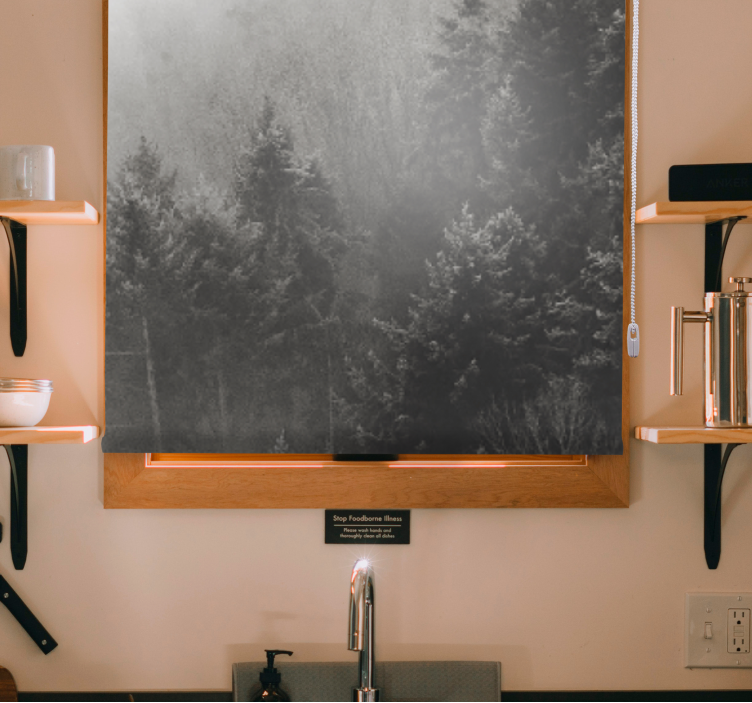 Skov med hvide fyrretræer originale rullegardiner - TenStickers