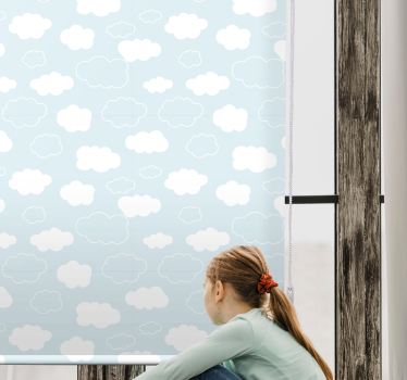 Hvid og lyseblå tegningsstil sky -rullegardin - TenStickers