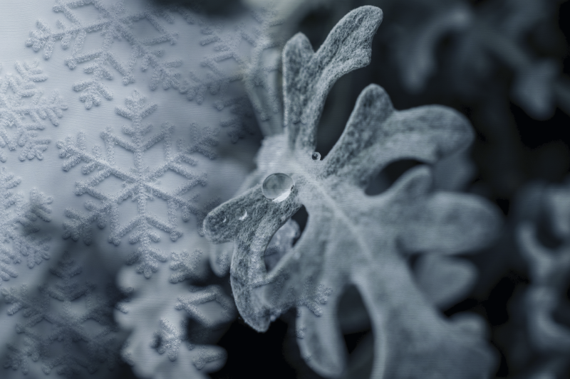 Dækkeserviet med elegante snemandsmønstre - TenStickers