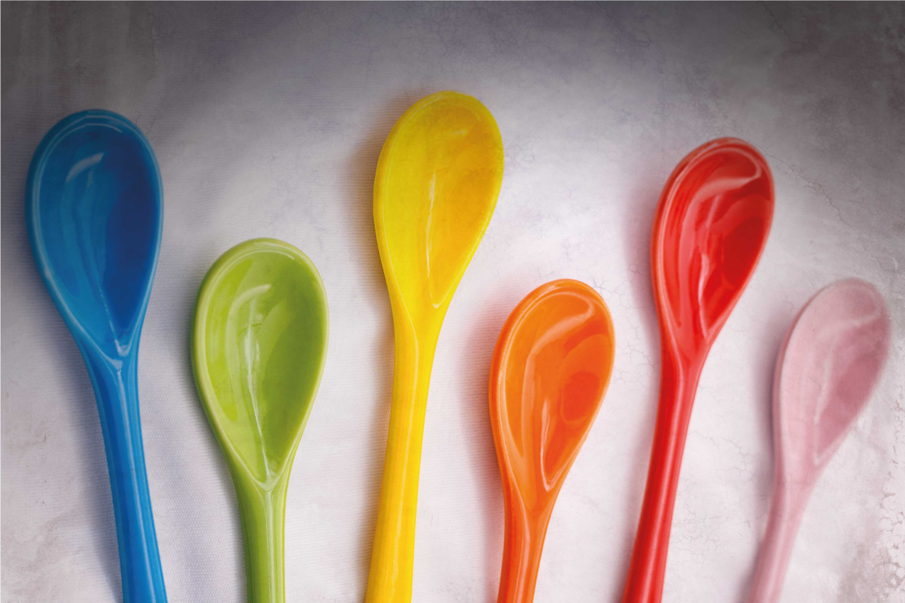 Dækkeserviet til hjem farverige køkkenredskaber - TenStickers