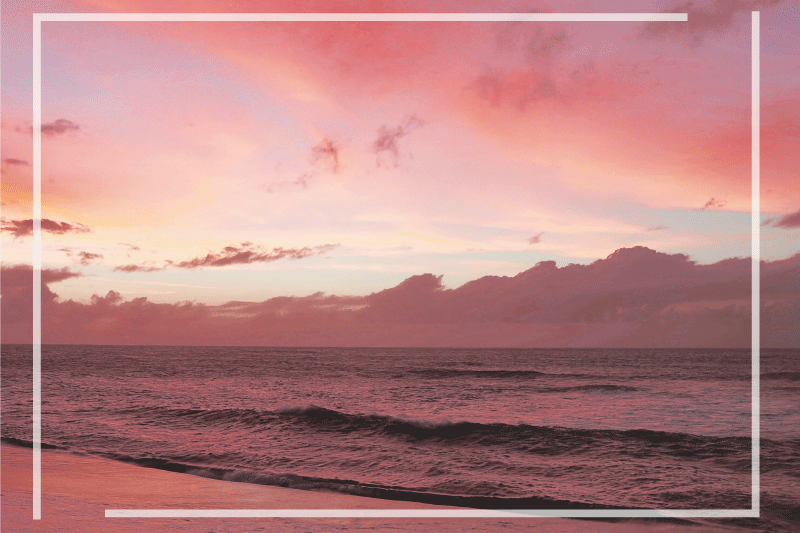 Moderne dækkeserviet med rolig kystsolnedgang - TenStickers