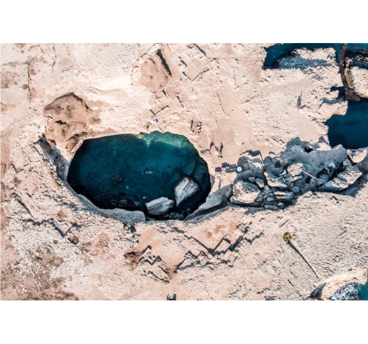 Klippefyldt havpool natur fototapet - TenStickers