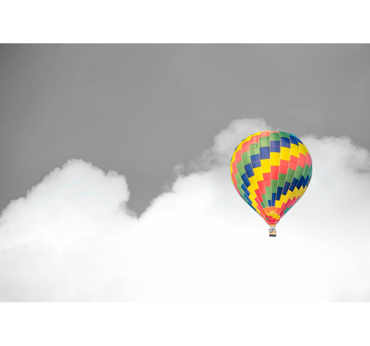 Luftballon, der flyver over skyerne fototapet - TenStickers