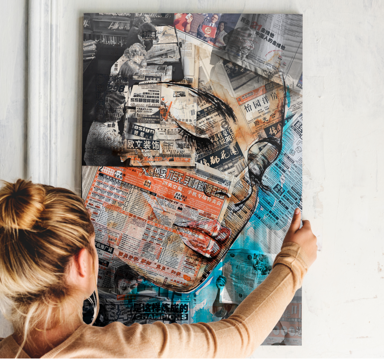 Kvinde ansigt på aviser canvas kunst print - TenStickers