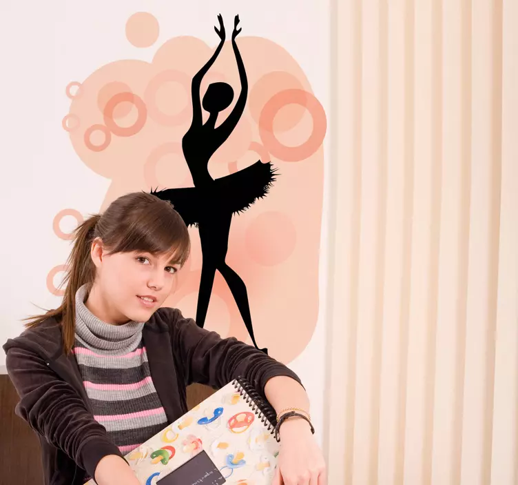 Wallsticker dyr elegant ballerina silhuet - TenStickers