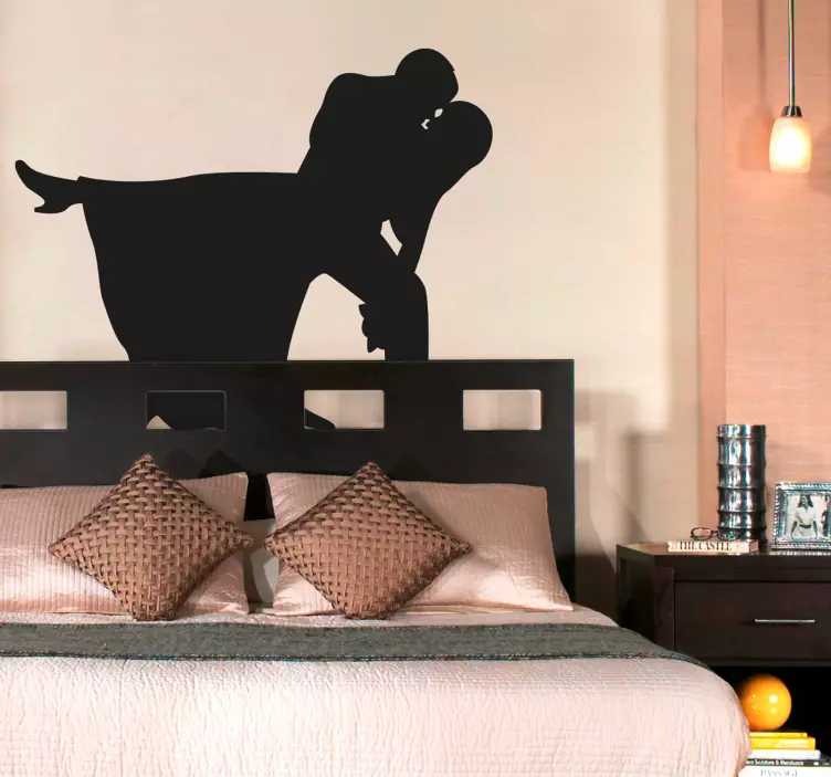 Par der kysser klistermærke - TenStickers