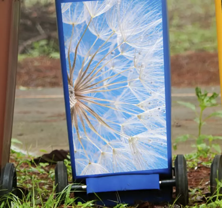 Klistermærke med mælkebøttebeholder i blå baggrund - TenStickers