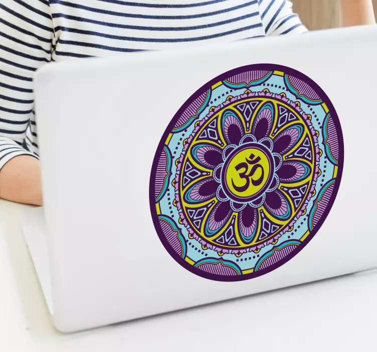Indviklet mandala-design Laptop klistermærke - TenStickers