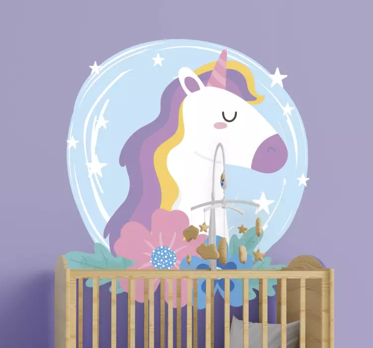 Unicorn børnehave vægoverføringsbillede med lyst hår - TenStickers