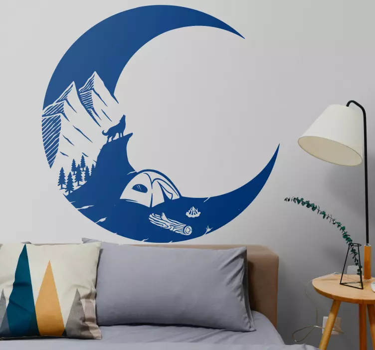 Klistermærke med månen med campingtelte og bjerge - TenStickers