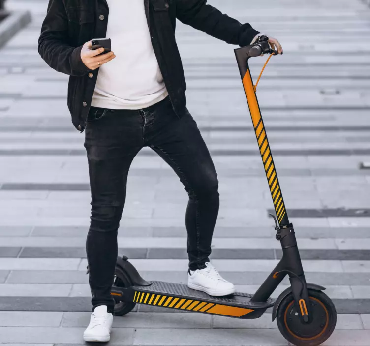 Pennyboard orange Klistermærke til scooteren - TenStickers