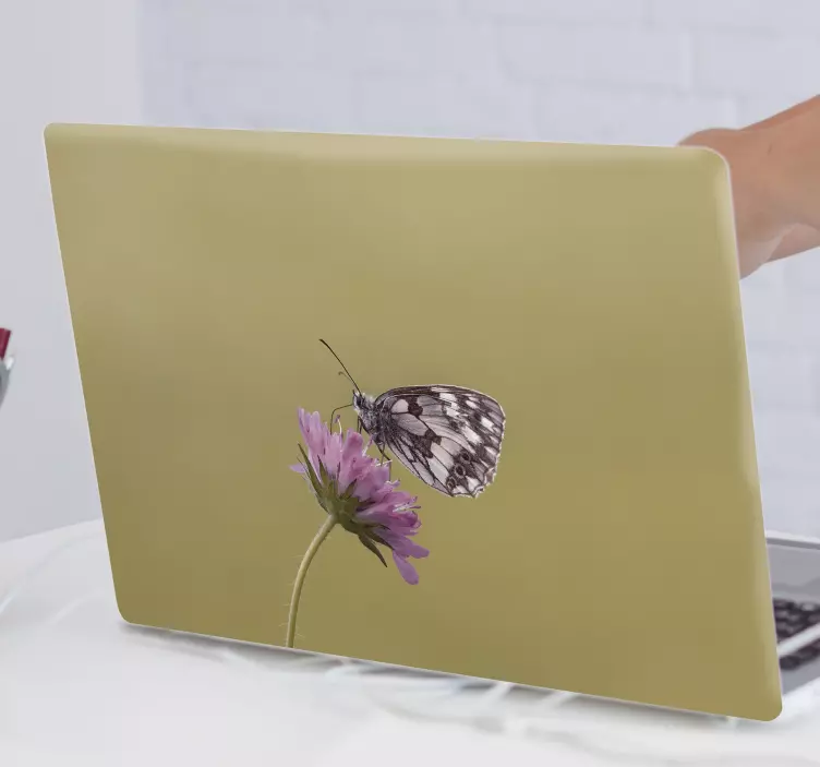Sommerfugl på blomster laptop mærkat - TenStickers