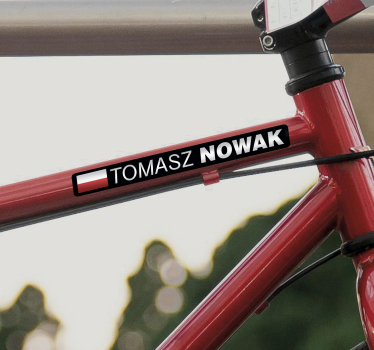 Landevejscykel med flag og navn klistermærke til cykel - TenStickers