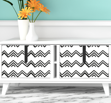 Chevron-motiv accent folie til møbler - TenStickers