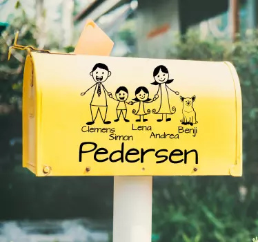 Datter og søn og hund postkasse design tilpasset klistermærke - TenStickers