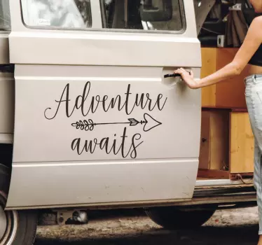 Adventure waits klistermærke til bil - TenStickers