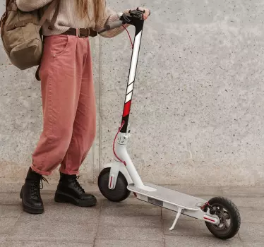 Hvid og rød løbehjul Klistermærke til scootere - TenStickers