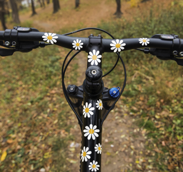 Tusindfryd blomster cykel klistermærke - TenStickers