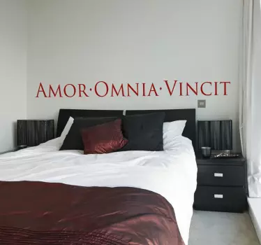 Wallstickers tekst latin love - TenStickers