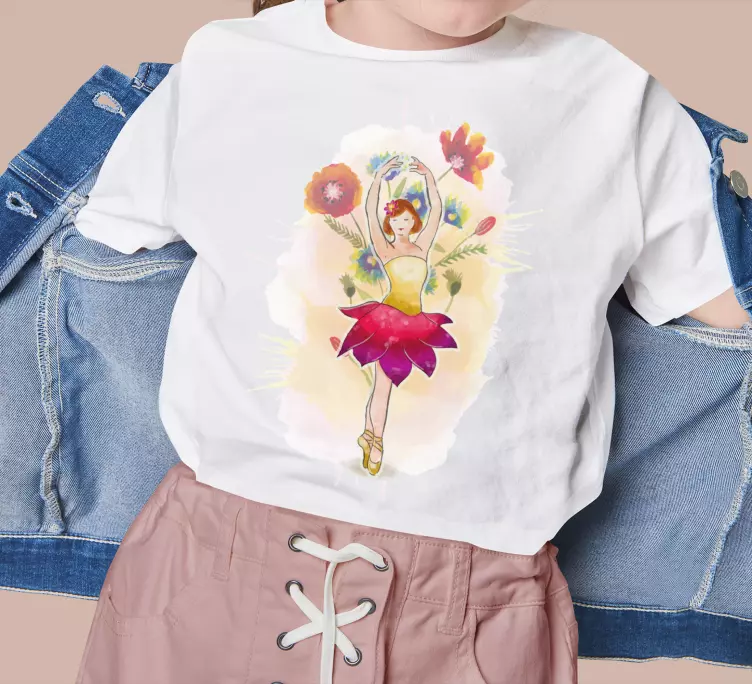 Danser med blomsterkjole tilpasset t-shirt - TenStickers