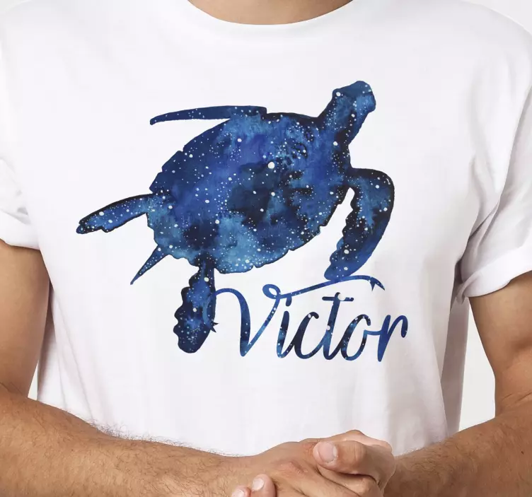 Skildpadde t-shirt med galakse mønster og navn - TenStickers