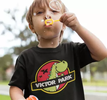 Jurassic park dinosaur t-shirt til børn med navn - TenStickers