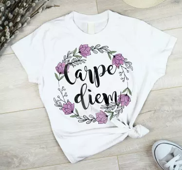 Original t-shirt med blomsterinspireret sætning - TenStickers