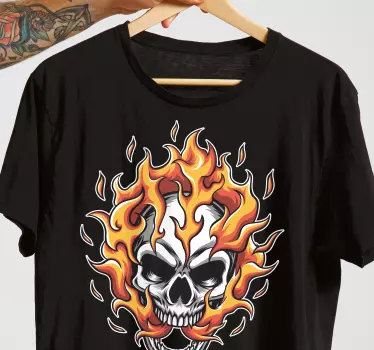 Original t-shirt med flammeskull kunst - TenStickers