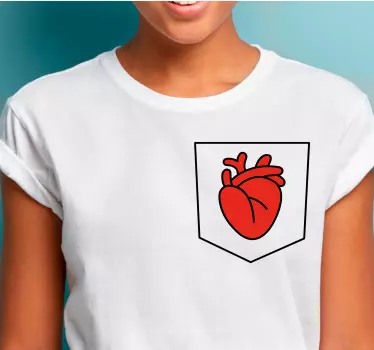 Original t-shirt med hjerte lomme design - TenStickers