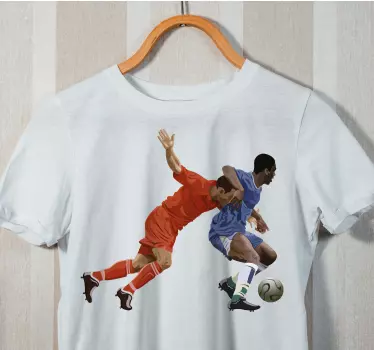 Original t-shirt med sportslig action illustration - TenStickers