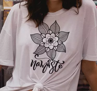 Original t-shirt namaste blomster elegance - TenStickers