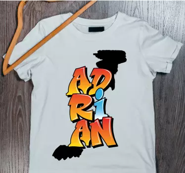Personlig t-shirt med adrian navn design - TenStickers