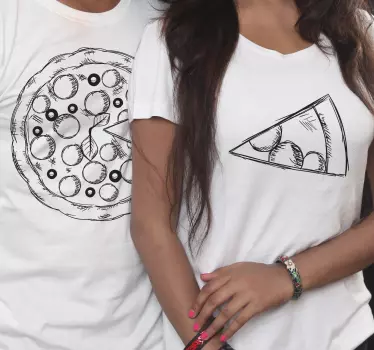 Pizza mangler et stykke matchende skjorter til par - TenStickers