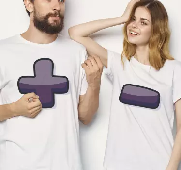 Plus og minus matchende skjorter til par - TenStickers