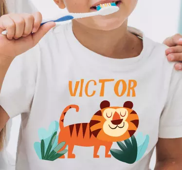 T-shirt til børn med sød tiger og navn - TenStickers