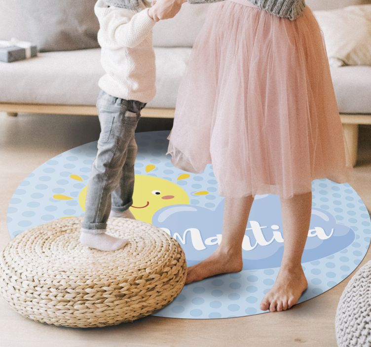 Sol og sky med navn vinyl tæppe - TenStickers